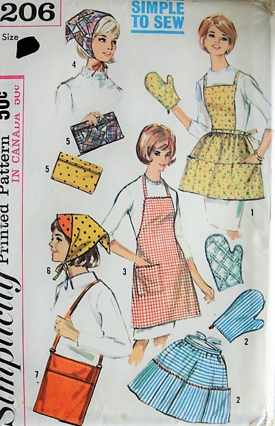 1960s FUN Accessories Three Apron Styles, Scarves, Oven Mitt, Clutch Bag SIMPLICITY 6206 Vintage Sewing Pattern
