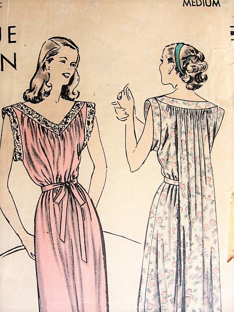 1940s GLAMOROUS Vintage Nightgown Vogue Pattern 5720 Sewing Pattern Bust 32-34