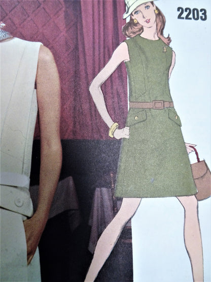 MOD 60s Bateau Neckline A Line Dress Pattern VOGUE Couturier Design 2203 Michael of London Designer, Bust 34 Vintage Sewing Pattern
