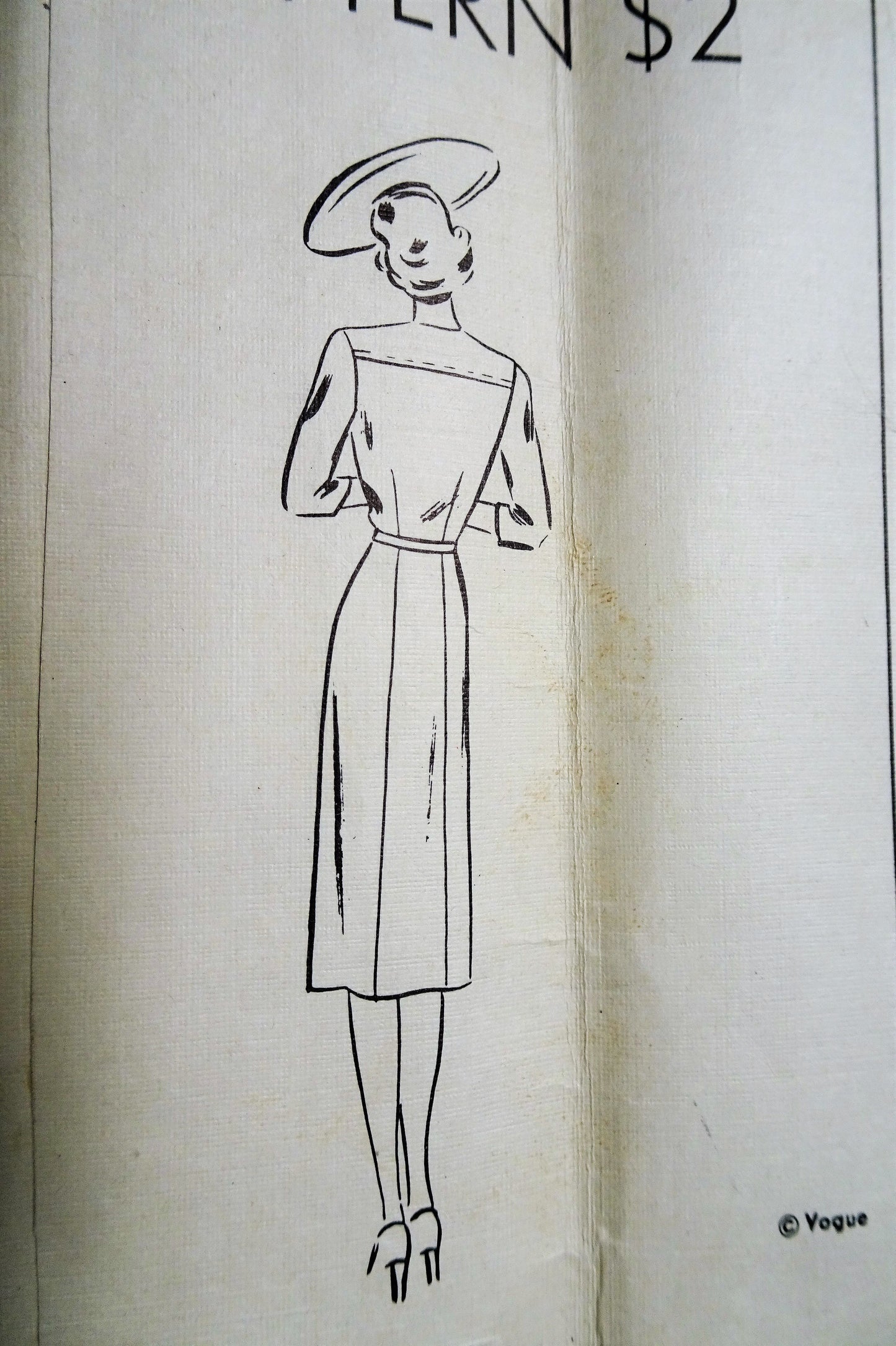 1940s STYLISH Dress Pattern VOGUE Couturier Design Smart Diagonal Front Day or Dinner Dress Bust 36 Vintage Sewing Pattern