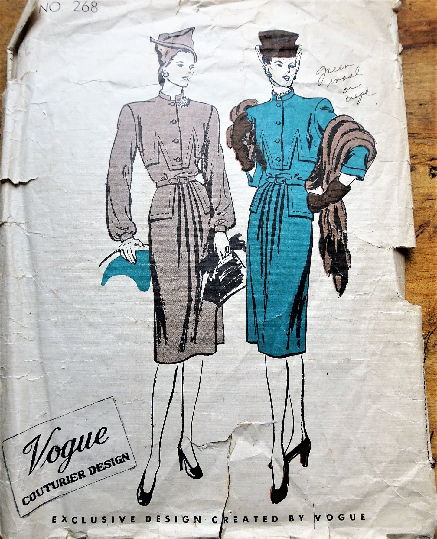 1940s FABULOUS Dress Pattern VOGUE Couturier Design 268, Smart Couture Details, Bust 32 Vintage Sewing Pattern