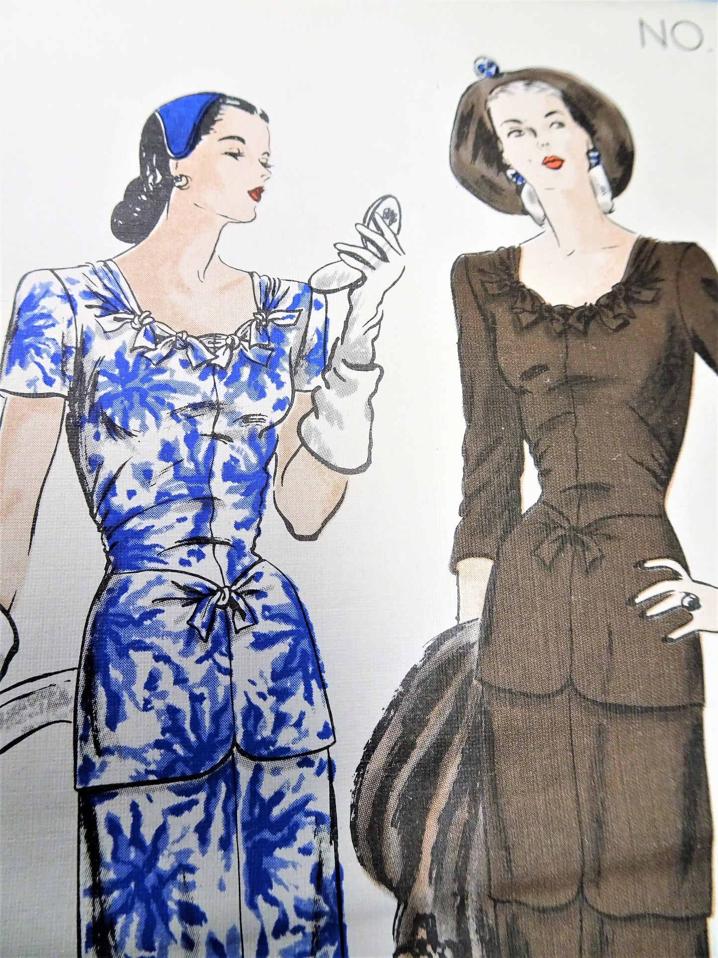BEAUTIFUL 1940s Film Noir Dress Pattern VOGUE Couturier Design 391Day or Party Evening Dress Bust 30 Vintage Sewing Pattern