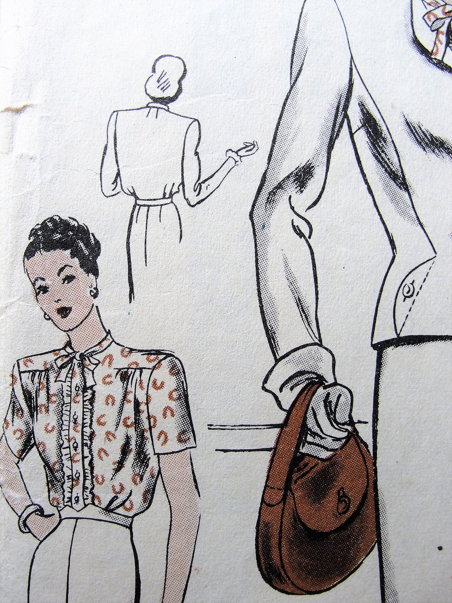 1940s STYLISH 3 Pc Suit Pattern VOGUE 5415 Slim Skirt,Fitted Jacket  and Pretty Tuck In Blouse Bust 32 Vintage Sewing Pattern