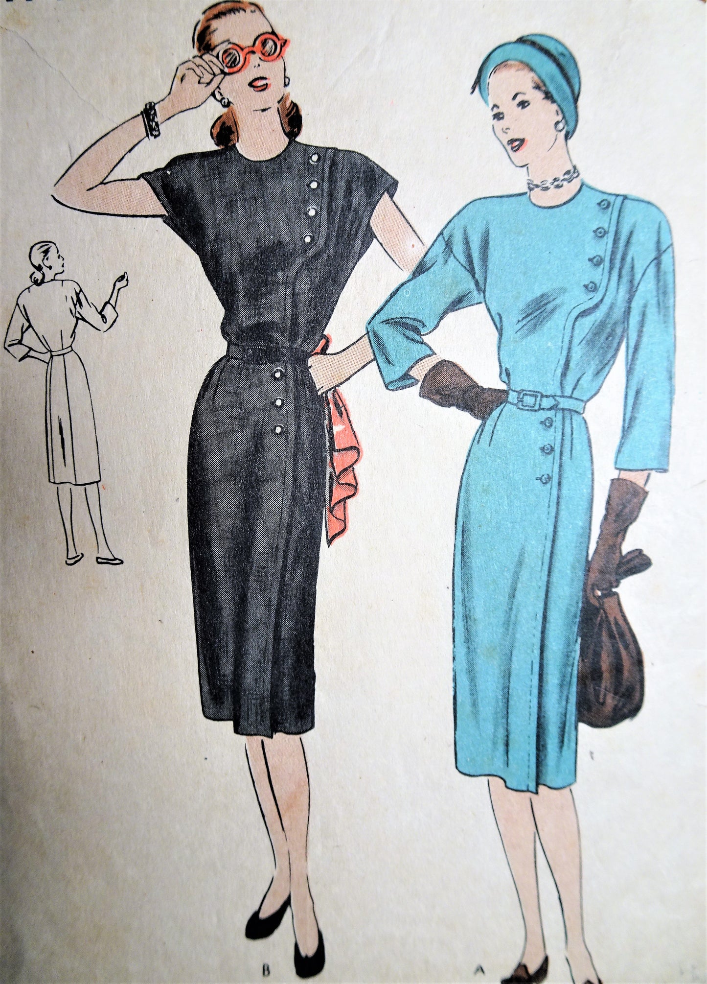 1940s VOGUE 5731 Dress Pattern Bust 34 Vintage Sewing Pattern