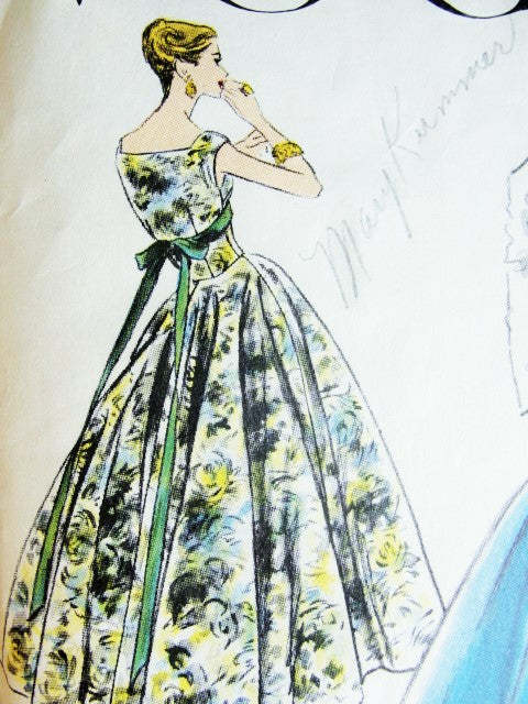 1950s BEAUTIFUL Cocktail Party Dress Evening Gown Pattern VOGUE 8991 Fitted Bodice Square Neckline, Full Dancing Skirt, Optional Back Panel, Easy To Make Vintage Sewing Pattern
