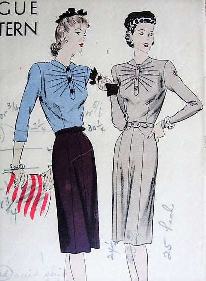 1940s BEAUTIFUL Dress Pattern VOGUE 9509 Beautiful Bodice With Radiating Tucks Bust 34 Vintage Sewing Pattern