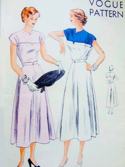 Late 1940s BEAUTIFUL Dress Pattern VOGUE 6379 Unique Design Details Bust 32 Vintage Sewing Pattern