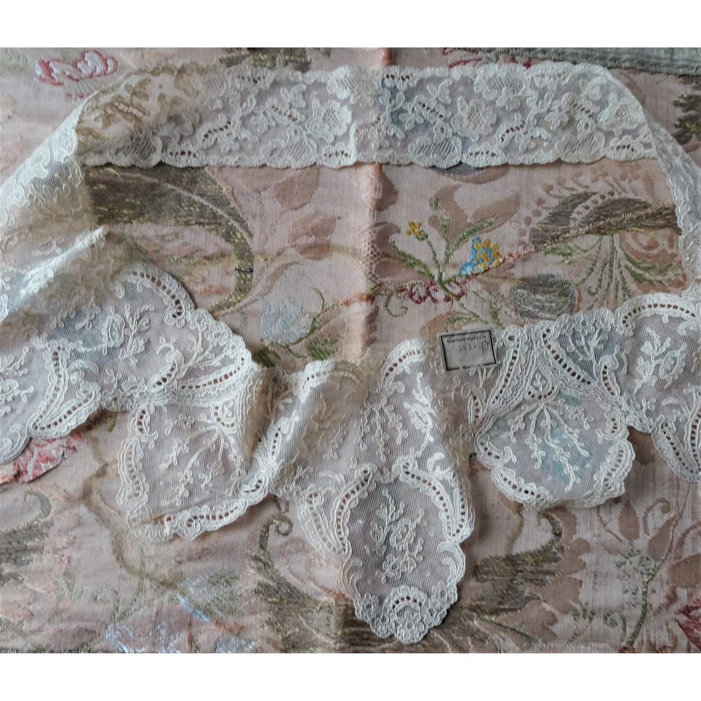 BEAUTIFUL Antique FRENCH Netted Tulle LACE Circular Applique, Lace Collar,Flounce,Bridal Wedding,Flapper Era, Lace Trim,Collectible Lace